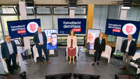 Talkrunde im Studio zum Thema #KeineMachtdemHass Talkrunde im Studio zum Thema #KeineMachtdemHass