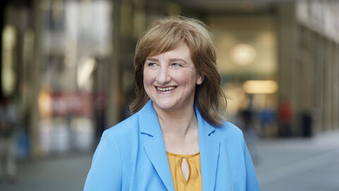 Porträtaufnahme Justizministerin Eva Kühne-Hörmann