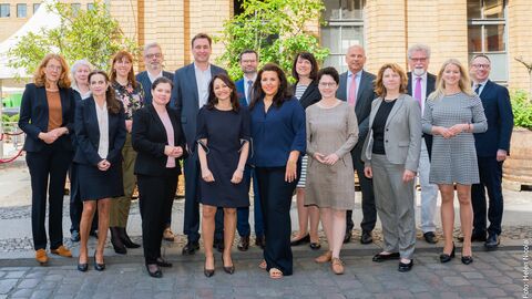 Gruppenfoto der Justizministerinnen und -minister