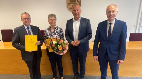 Justizminister Poseck verabschiedet Präsidentin des Verwaltungsgerichts Darmstadt und ernennt neuen Präsidenten Herrn Metz