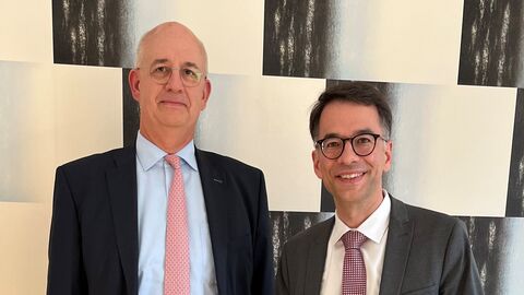 Präsident des Landgerichts Frankfurt am Main Dr. Wilhelm Wolf und Justizminister Christian Heinz Präsident des Landgerichts Frankfurt am Main Dr. Wilhelm Wolf und Justizminister Christian Heinz