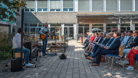 Justizminister Christian Heinz vereidigt 155 neue Anwärterinnen und Anwärter