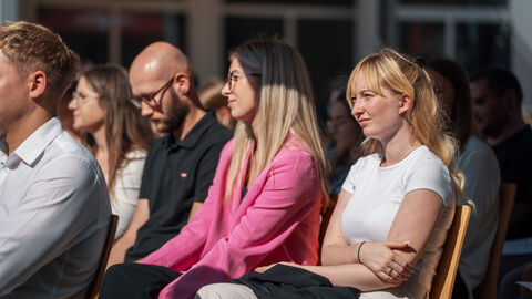 Justizminister Christian Heinz vereidigt 155 neue Anwärterinnen und Anwärter