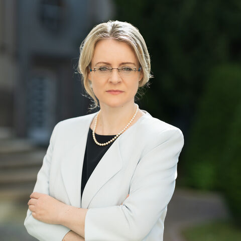 Staatssekretärin Tanja Eichner Portrait von Tanja Eichner